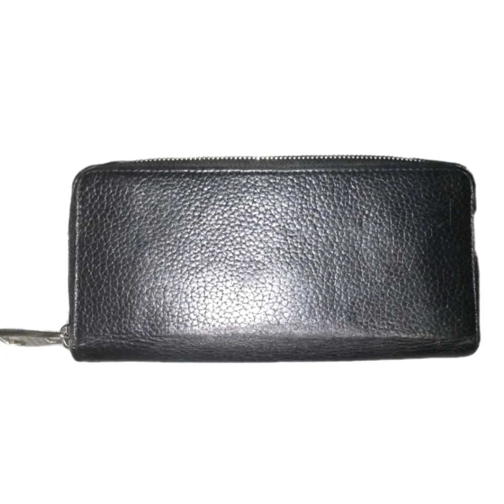 EUC - Authentic Louis Vuitton Unisex Taiga Leather Black Long Zippered Wallet